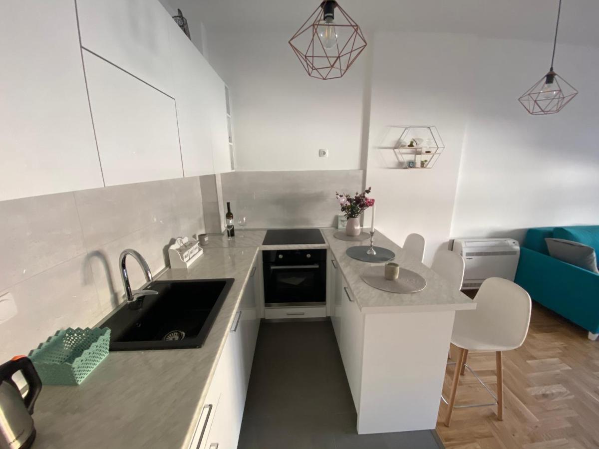 Harmony Suite Требине Екстериор снимка