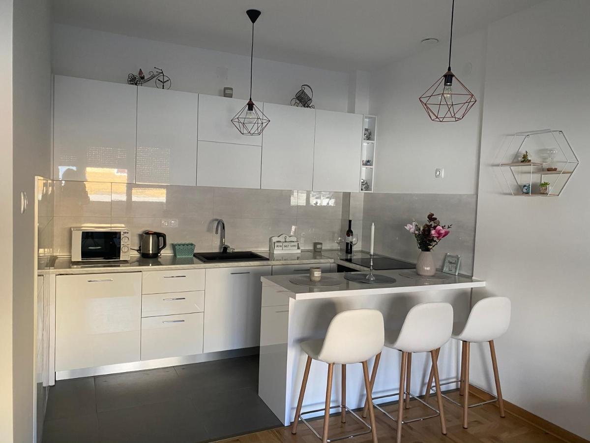 Harmony Suite Требине Екстериор снимка